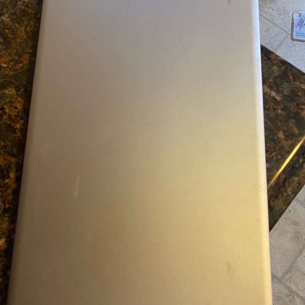 Laptop - Picture 2 of 5